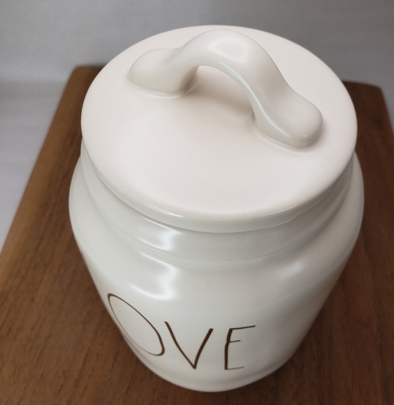 New!   RAE DUNN "LOVE" canister jar in gold print - Picture 5 of 7